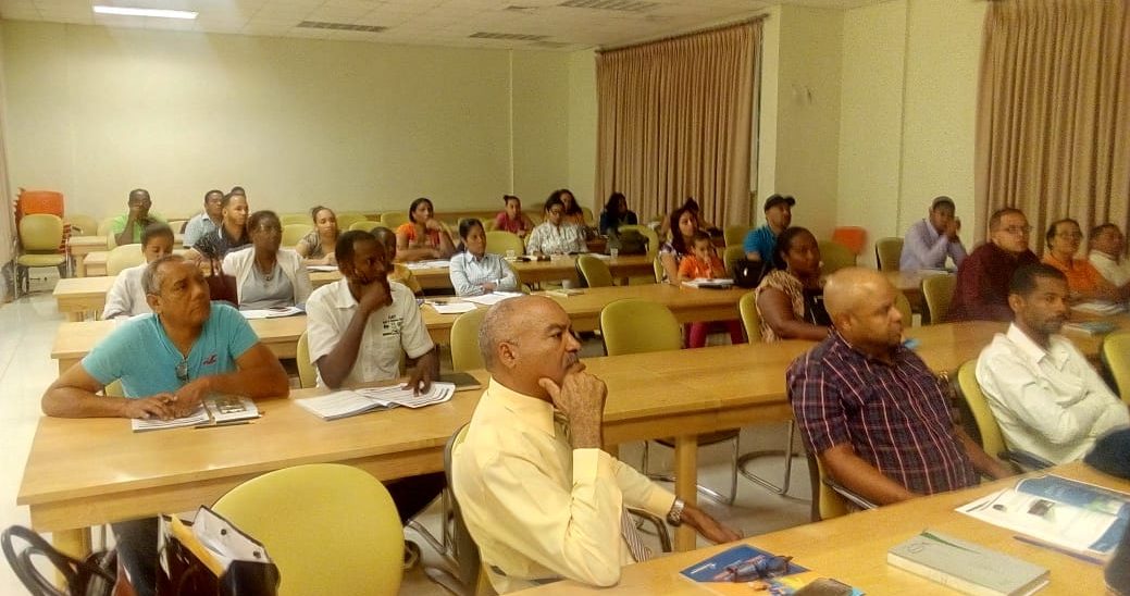 Centro MIPYMES UASD San Juan desarrolla charla sobre “Finanzas Personales”