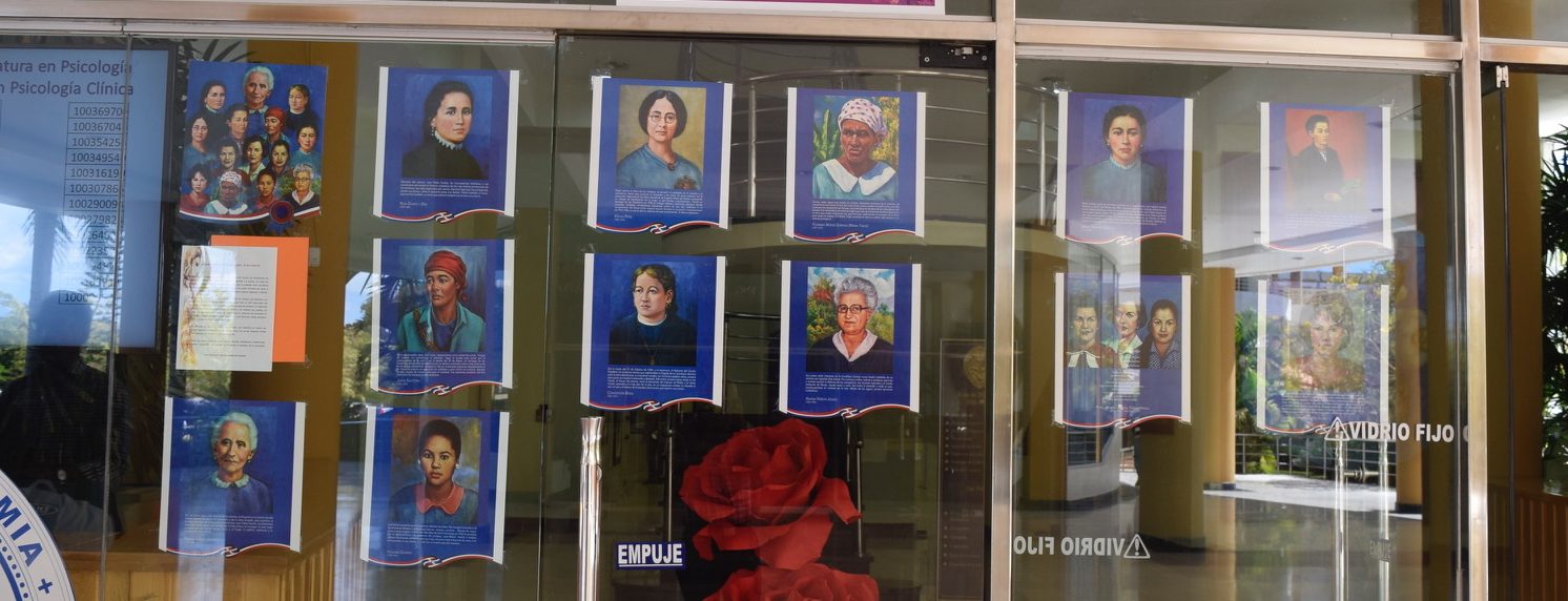 Ponen en exhibición galería “Homenaje Eterno a mujeres de la Patria”, en UASD San Juan