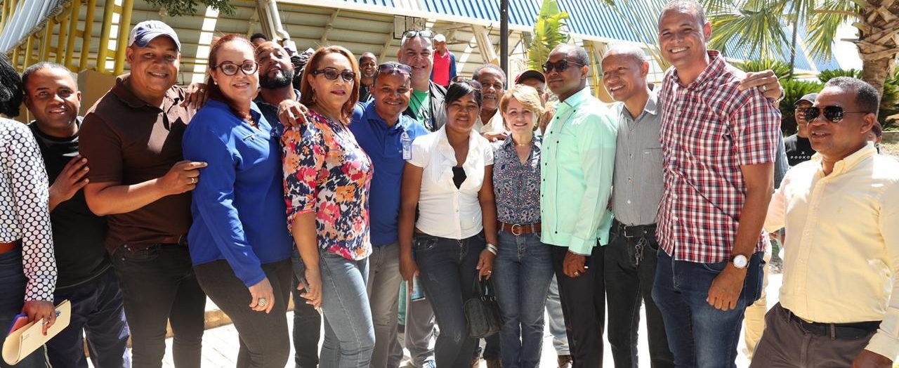 Presidente Danilo Medina aprueba asfaltado completo para UASD Centro San Juan