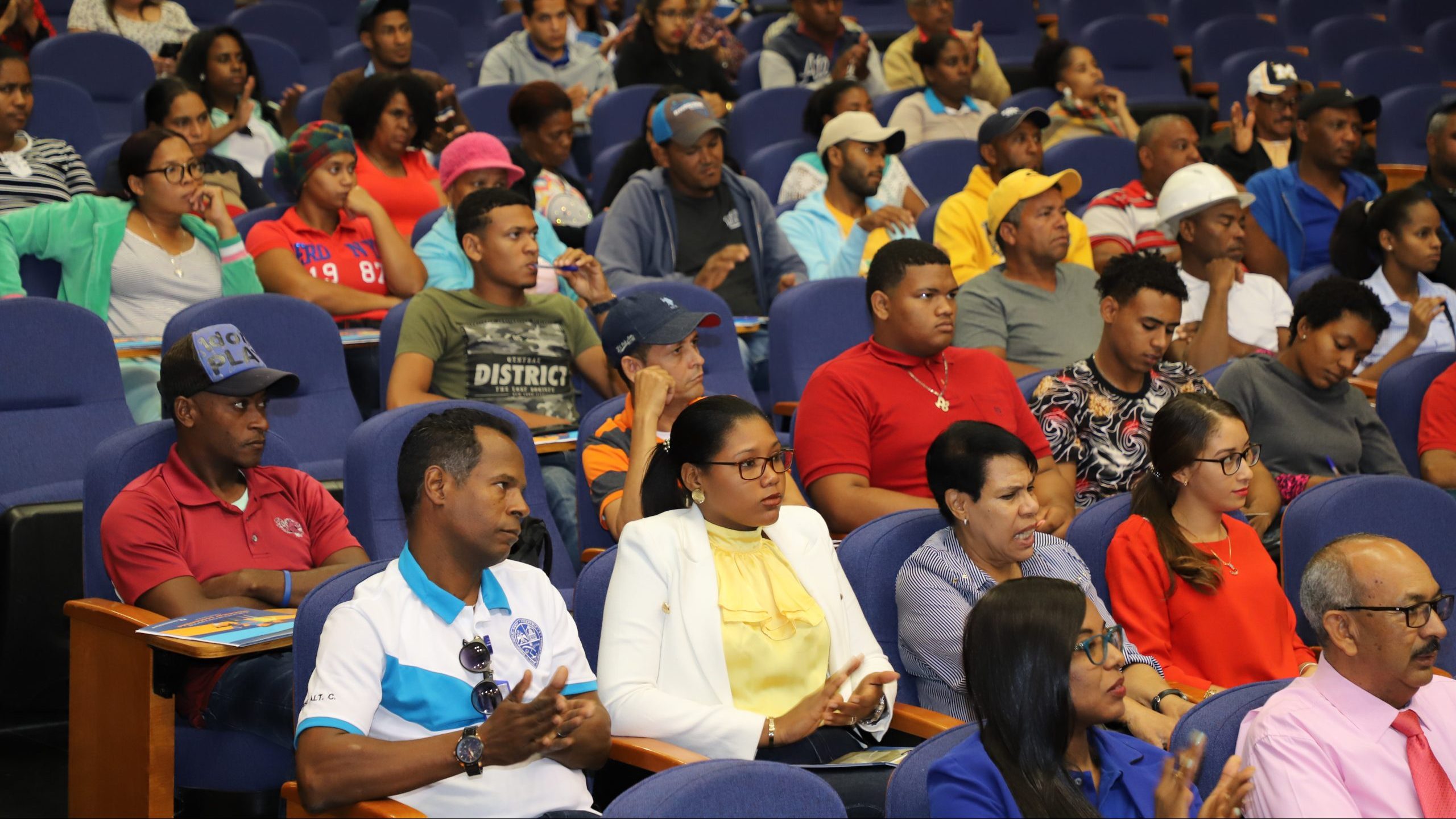 UASD Centro San Juan de la Maguana imparte charla sobre Cultura Financiera a empleados docentes y administrativos