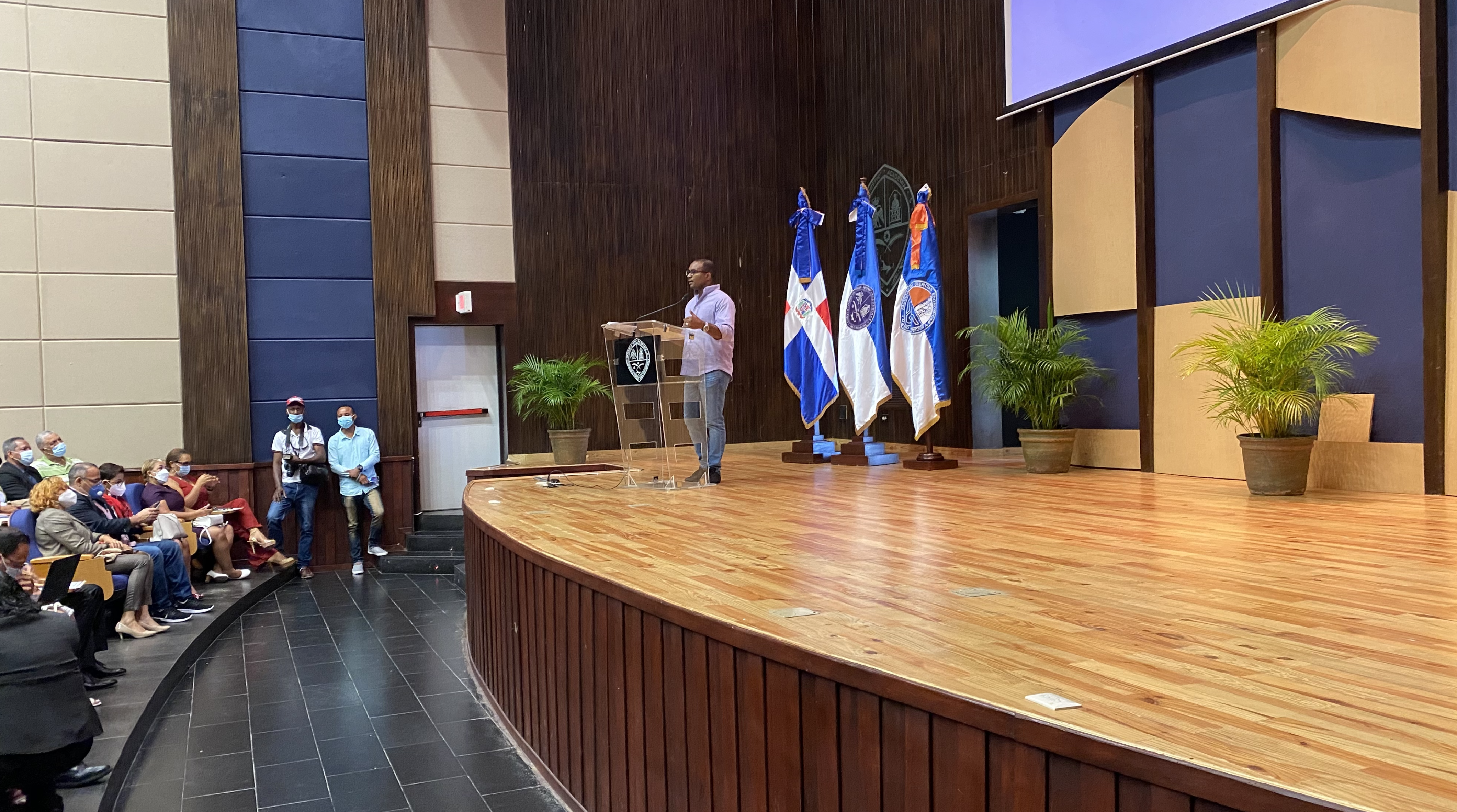 UASD Recinto San Juan celebra el primer Simposio Latinoamericano de Desarrollo.