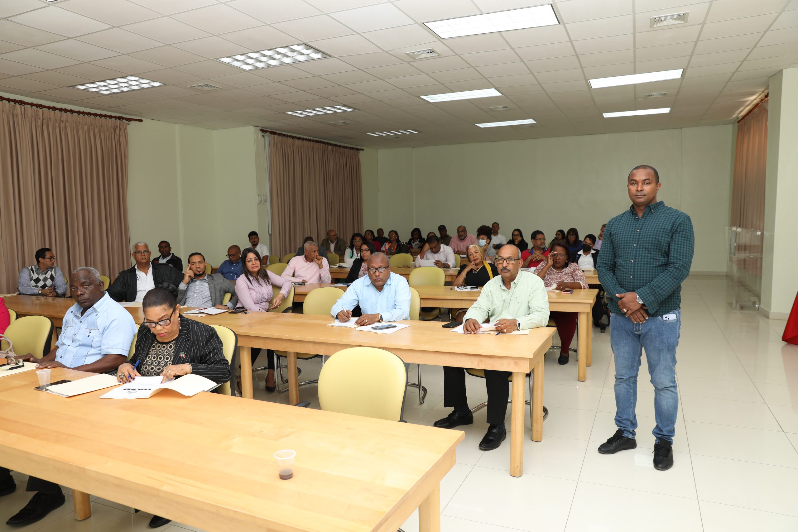 Preparativos de Evaluación Quinquenal de UASD Recinto San Juan