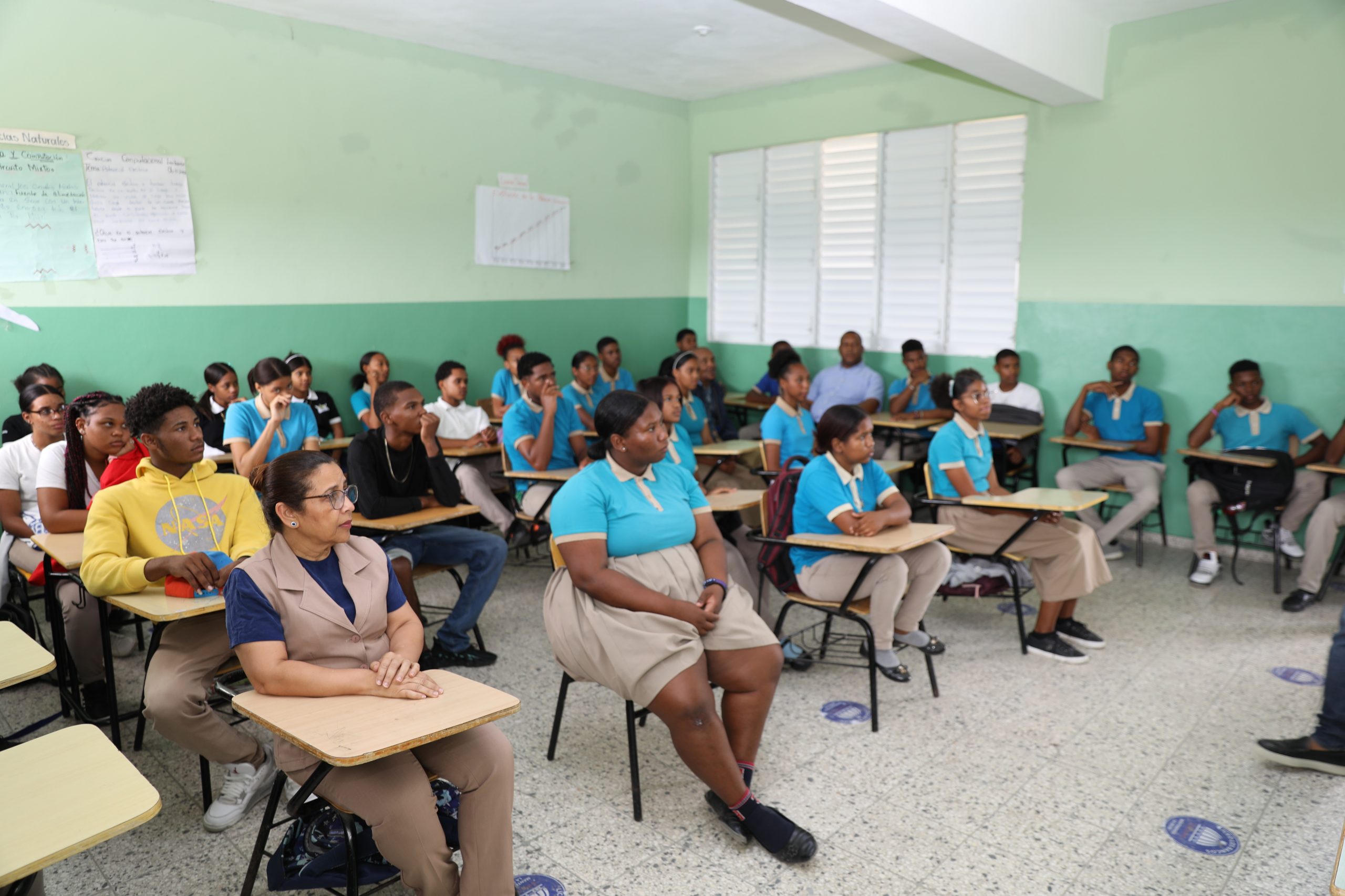 UASD San Juan visita tu escuela “Liceo Los Bancos”