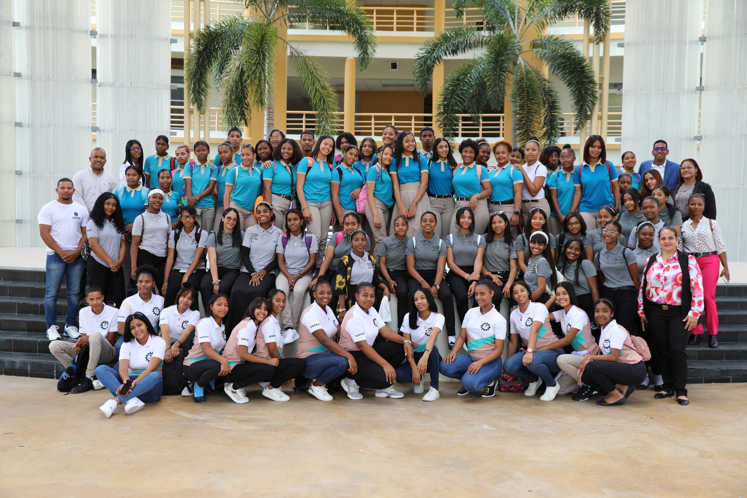 UASD Recinto San Juan recibe estudiantes de Las Matas de Farfán