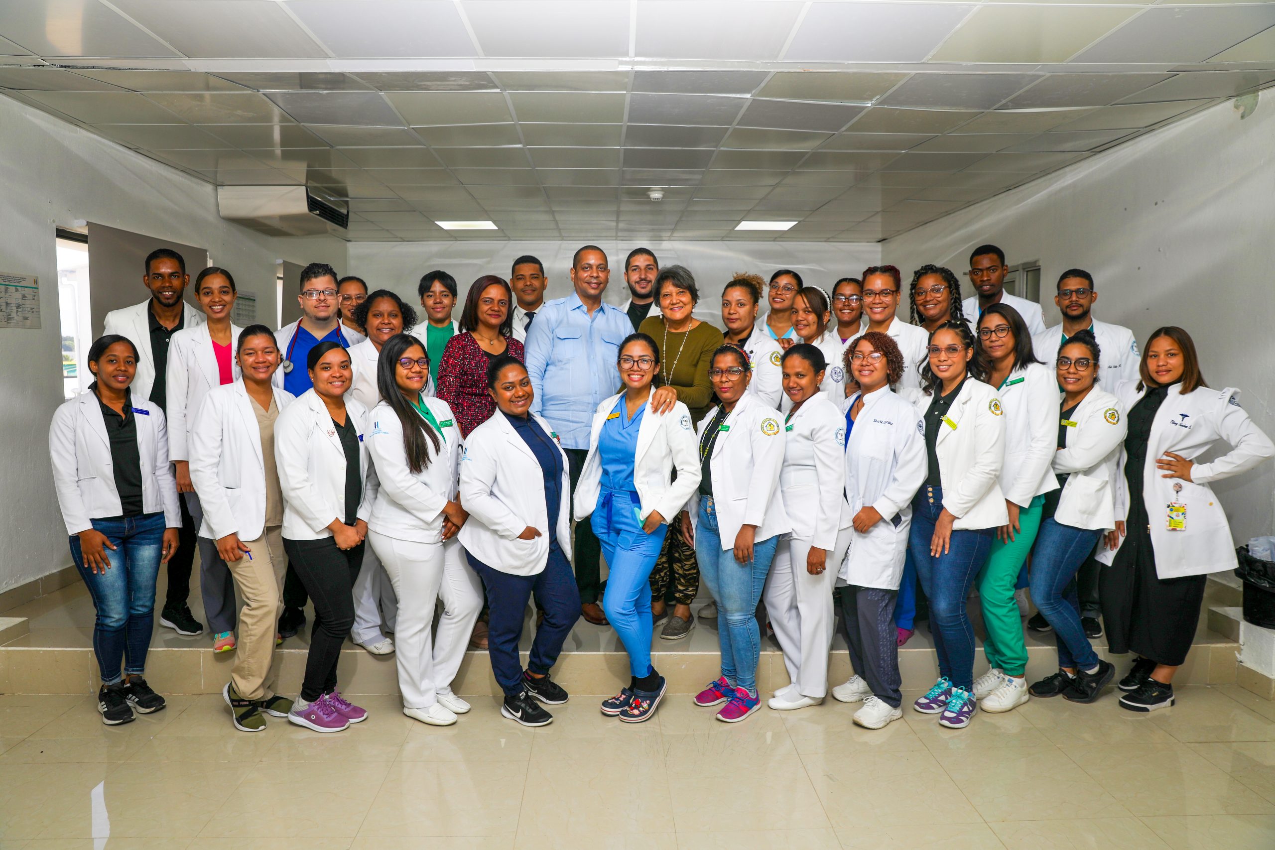 UASD Recinto San Juan y el Hospital Regional Dr. Alejandro Cabral, asumen el compromiso de formacion y docencia por medio de un Taller de Lactancia Materna, impartido por la Dra. Dionni Batista,Gineco-Obstetra.