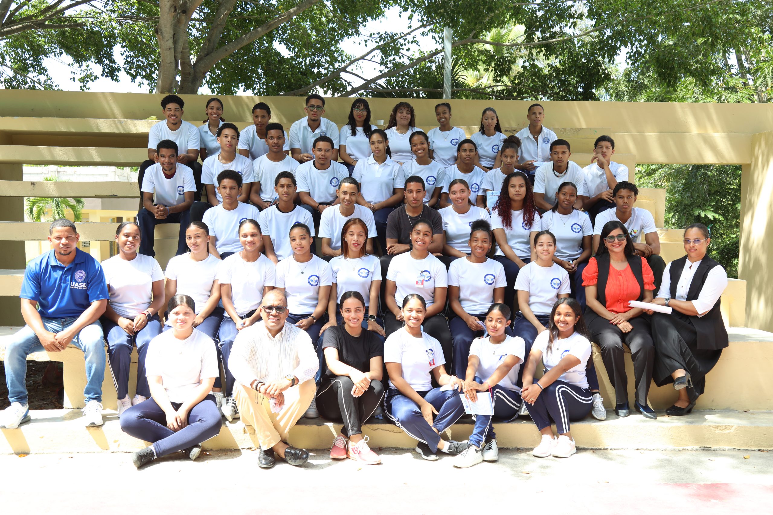 UASD San Juan visita tu escuela en Padre Las Casas, Azua.