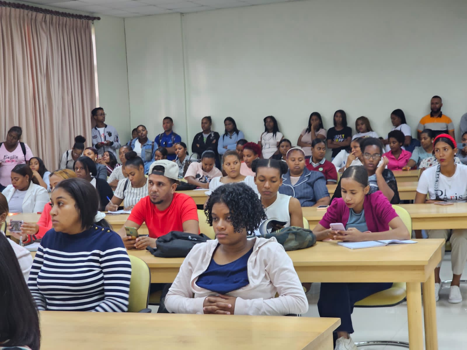 UASD San Juan lleva a cabo conferencia “Importancia de la salud mental”