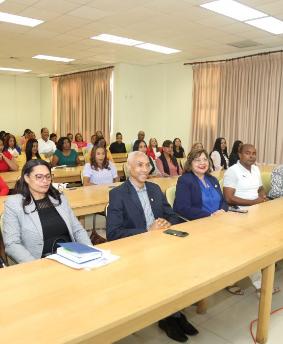 UASD Recinto San Juan culmina con éxito programa de maestría
